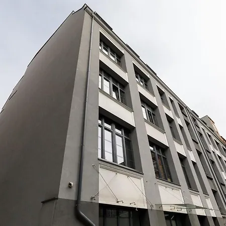 Close-central - Main Rail Station - Kosciuszki 28 * Vratislav