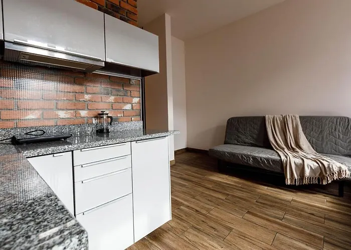 Close-central - Main Rail Station - Kosciuszki 28 *